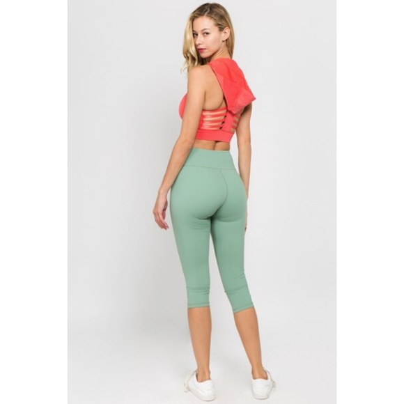 Seamless Performance Style Sports Bra Hoodie Coral - Picture 7 of 8